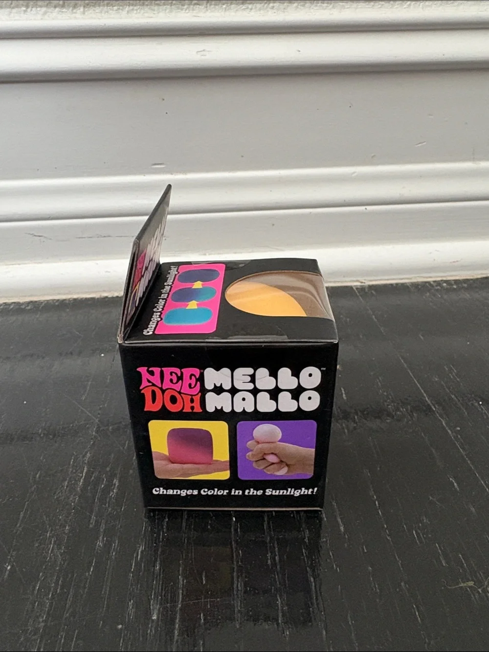 NeeDoh Mello Mallo Color-Changing Fidget Toy